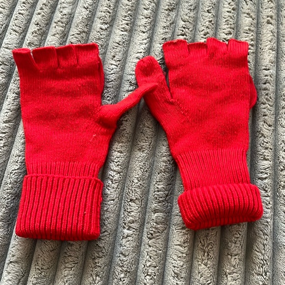J. Crew Accessories - J. Crew Red Knit Glittens